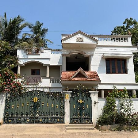 Tulip Villa 3Bhk 2Bhk And 1Bhk Located Near Chunnambar Boat House And Paradise Beach Pūrnānkuppam エクステリア 写真