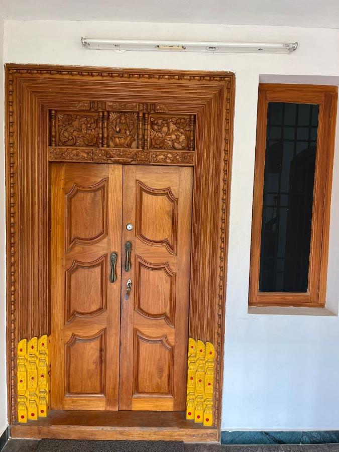 Tulip Villa 3Bhk 2Bhk And 1Bhk Located Near Chunnambar Boat House And Paradise Beach Pūrnānkuppam エクステリア 写真
