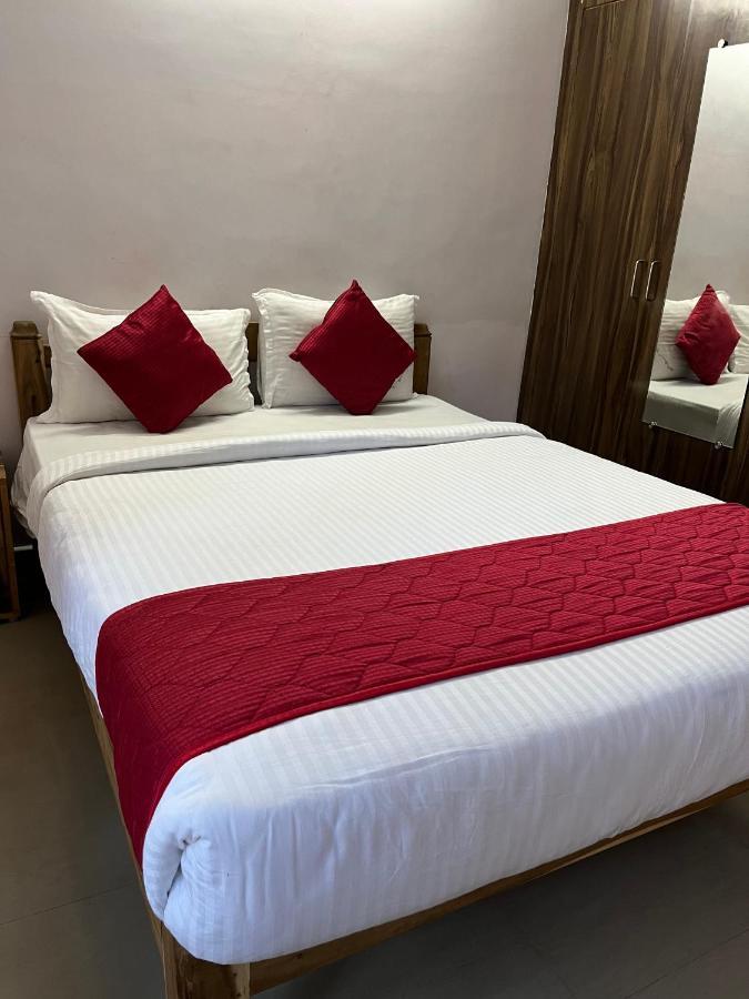Tulip Villa 3Bhk 2Bhk And 1Bhk Located Near Chunnambar Boat House And Paradise Beach Pūrnānkuppam エクステリア 写真